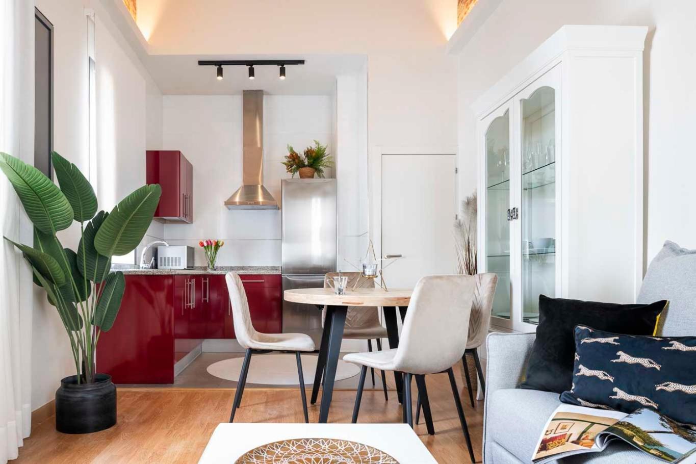 Apartamento Familiar Nuevo De Diseno En La Mejor Zona De Triana, Parking Included Sevilla Exterior foto